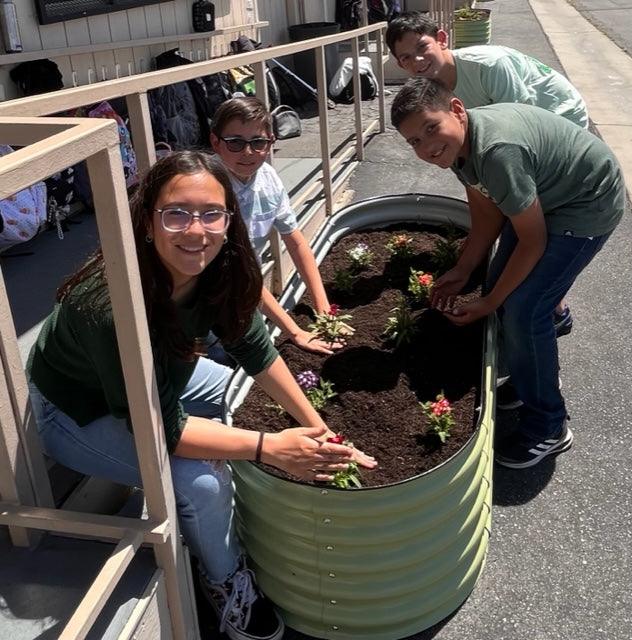 Gompers K-5 School - Ollegardens