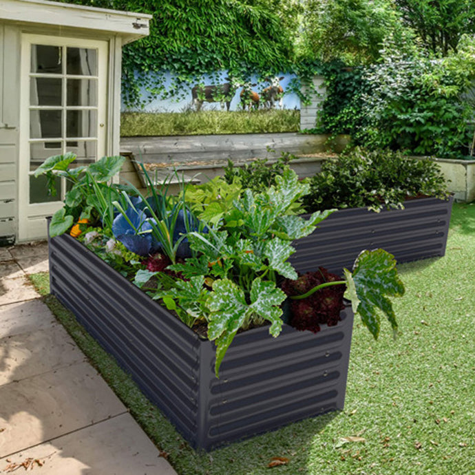 Idea for a Mini Raised Garden Bed: Building a Small Garden Bed