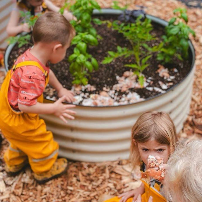 Tips from Olle Garden Bed To Get Your Kids Gardening Outside